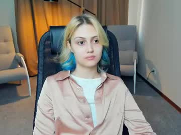angelinaholly