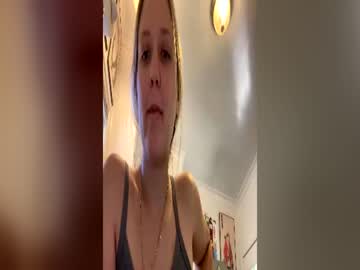 bigtittybella21