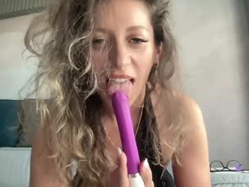 chantellevelvet