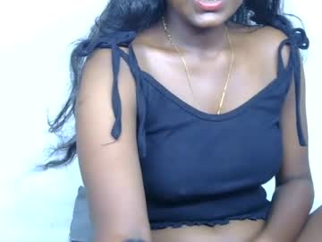 desi darlingg