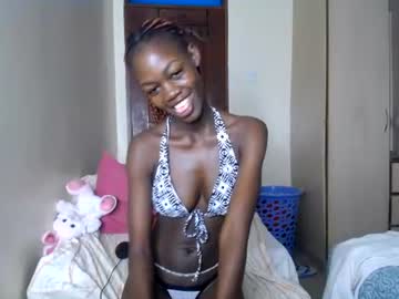 ebonie petite