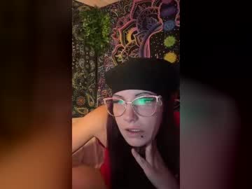 manicnikki93